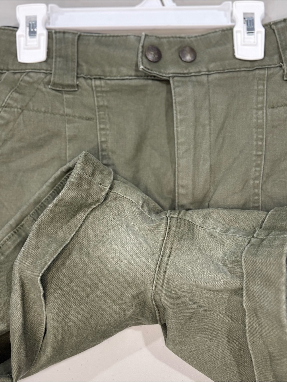 Democracy Olive Cargo Pocket Short Size - Picture 8 of 11